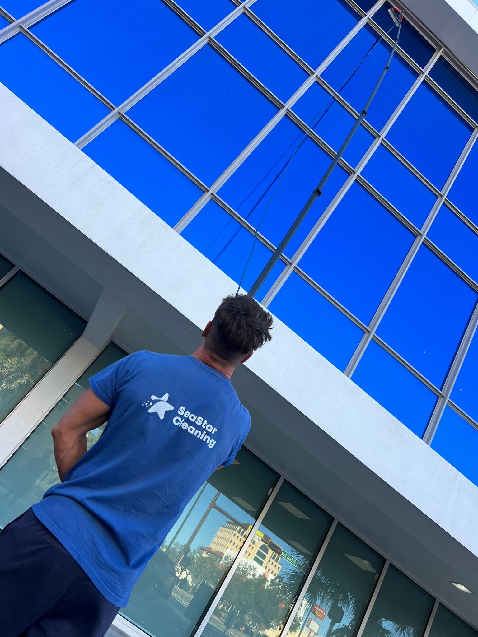 Residential and commercial cleaning company